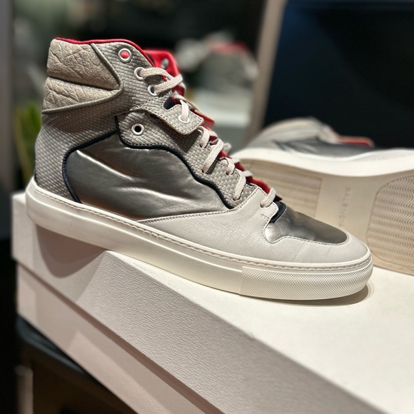 Balenciaga ~ Men's White/Silver Leather High Top Sneakers ~ Size US 8 / EUR 41 - Picture 5 of 9
